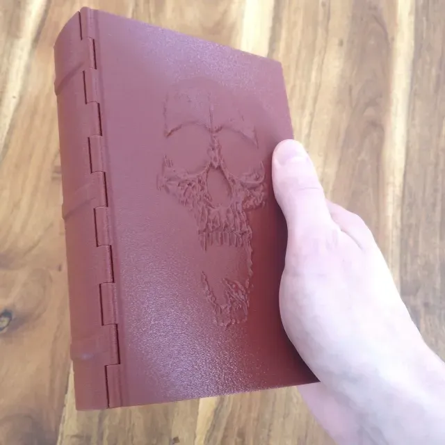 Skull Book for dice or candy - Snap close, no magnets needed
