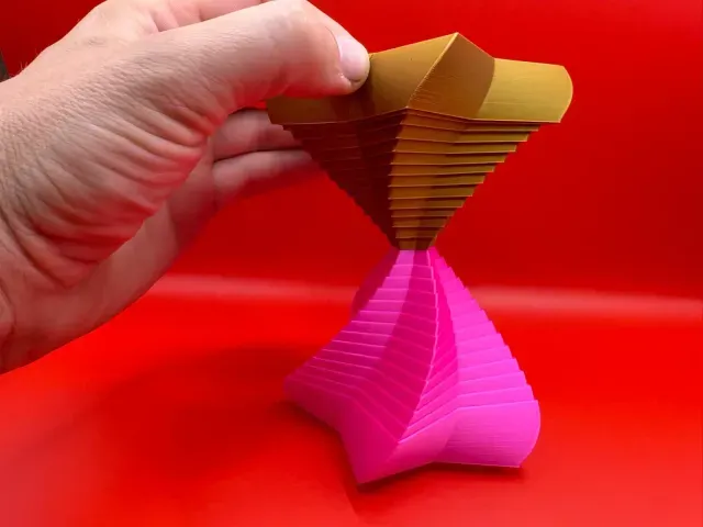 MIRROR TWIST FIDGET