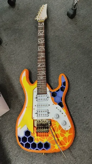 Guitar — Фото 2 из 3