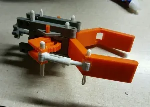 Variable Grip Robotic Hand