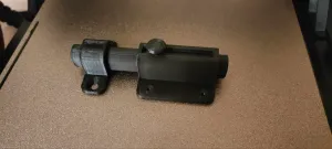 Sliding bolt latch