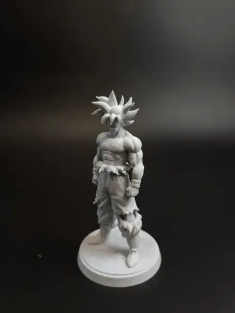 Goku figurine — Фото 2 из 3