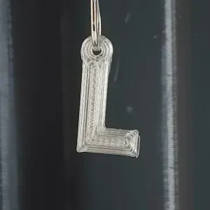 keychain L