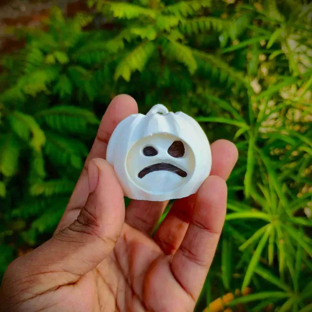 HALLOWEEN SPECIAL CUTE FIDGET KEYCHAIN — Фото 2 из 5