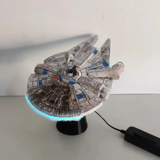 Millennium Falcon Christmas Tree Topper with Glowing Engines — Фото 2 из 7