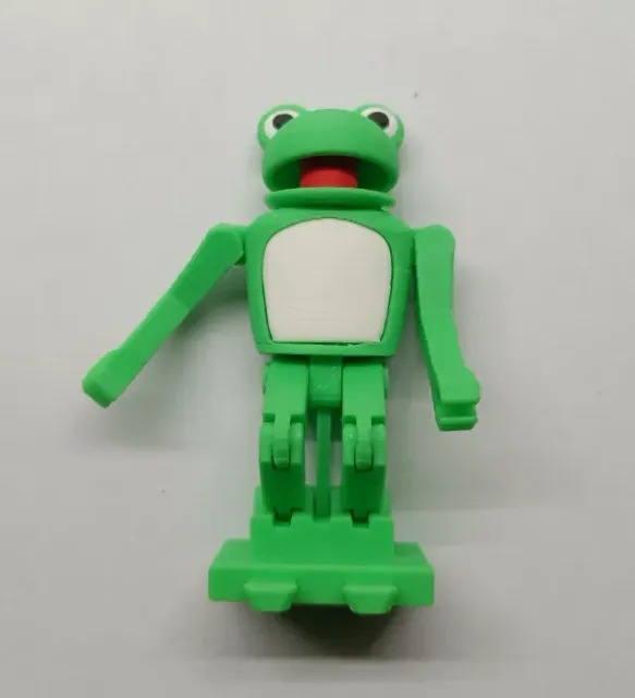 Knee-Hitting Frog Domino