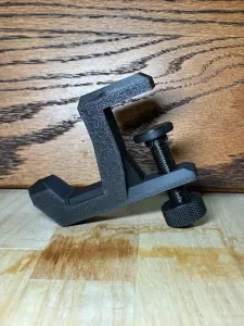 Headphones holder clamp