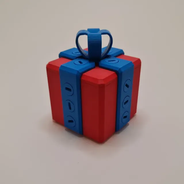 Gift Box Locked with 16 Screws — Image 5 of 9