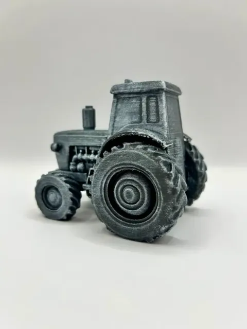 tractor — Image 2 of 7