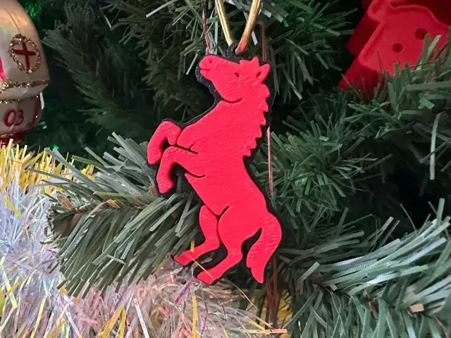 Horse pendant — Image 2 of 9