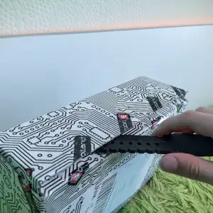 Box opener & fidget spinner