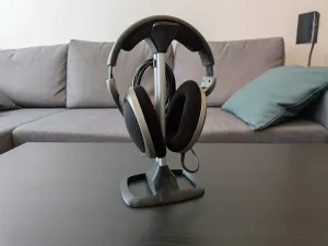 Headphone Stand with optional cable clips