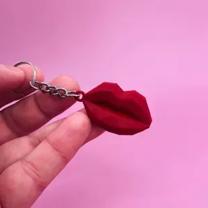 Kiss lip keychain holder