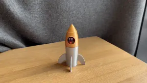 Rocket with folding fire
