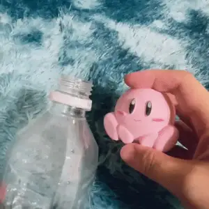 KIRBY BOTTLE CAP