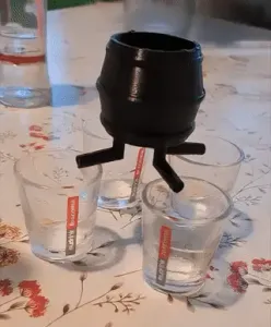 PARTY CUP - ONE CUP TO FOUR STAMPER