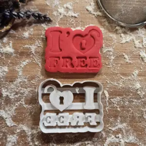 I’m Free Divorced Cookie & Clay Cutter, Funny Divorce Figure