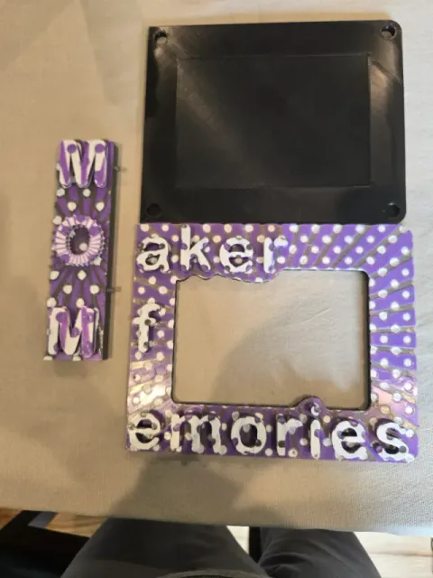 Mother’s Day "MOM" Magnetic Photo Frame (5x7) — Image 3 of 9