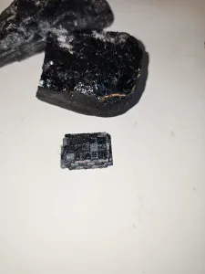 Minecraft Coal using rock-hounded beach coal as an example
