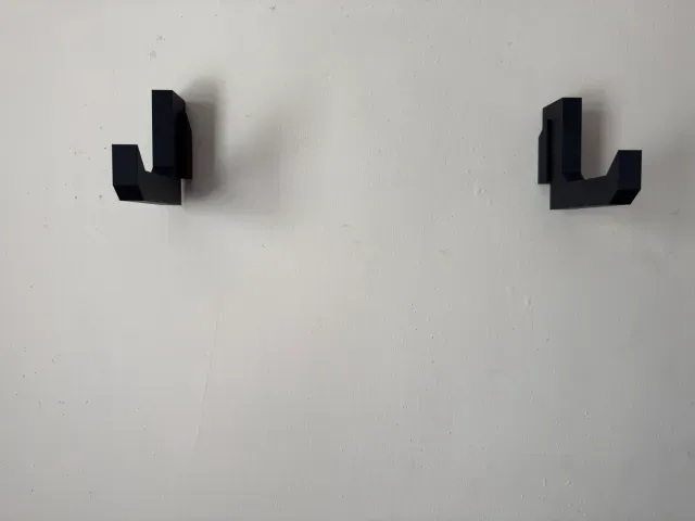 vinyl roll holder wall bracket — Image 4 of 9