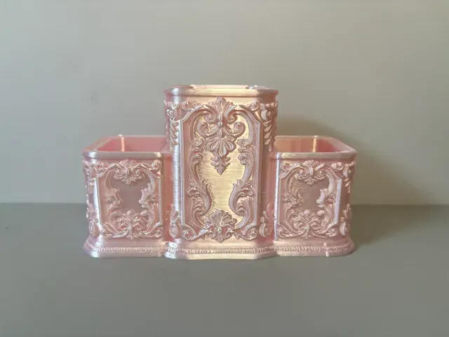 Rococo Embossed Compartmentalized Makeup Brush Holder — Фото 3 из 3