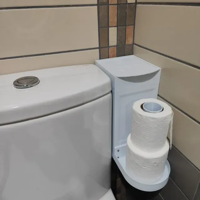 trash can — Image 4 of 9