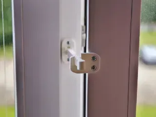 Window lock / print without supports — Image 5 of 6