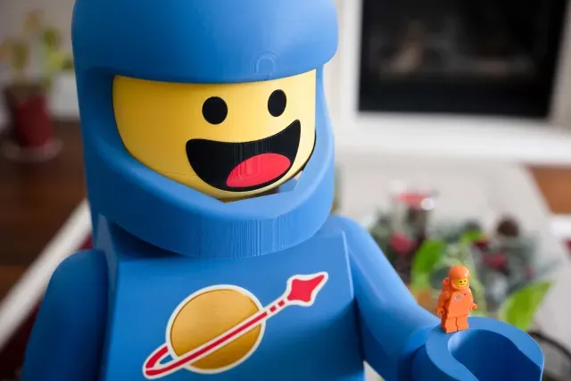 Spaceman Giant Minifigure (16") – Classic & Benny Edition! — Image 6 of 9