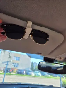 Universal Car Sun Visor - Sunglasses Holder Clip