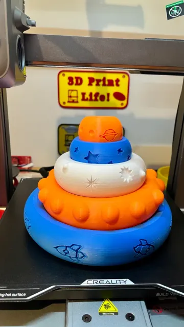 Saturn's (Tower) Rings Toy Puzzle for Kids — Image 5 of 9