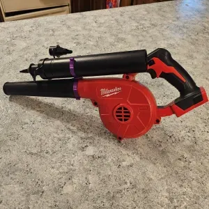 Milwaukee M18 Compact Blower Clip
