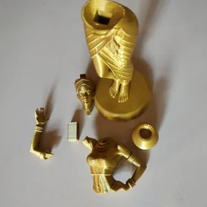 Estatuilla de dama africana 3