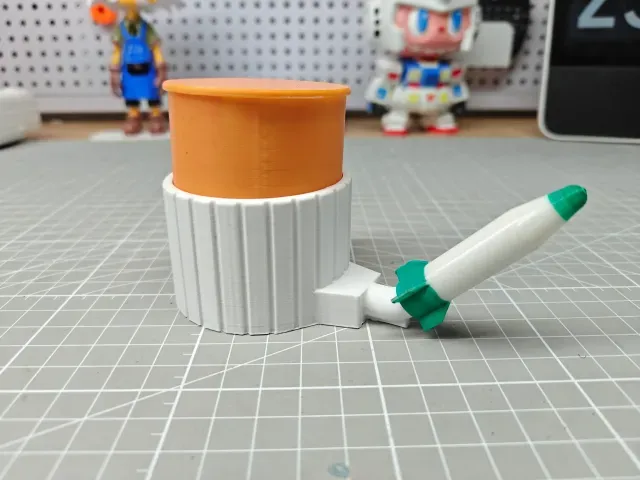 Pneumatic Rocket Launcher Toy — Image 3 of 4