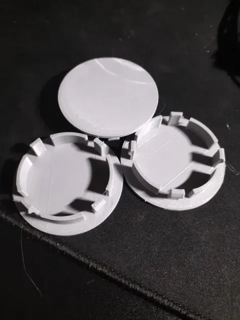 Ford Focus mk1 wheel lids