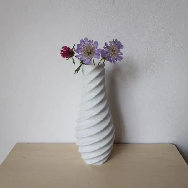Spiral vase — Image 2 of 5