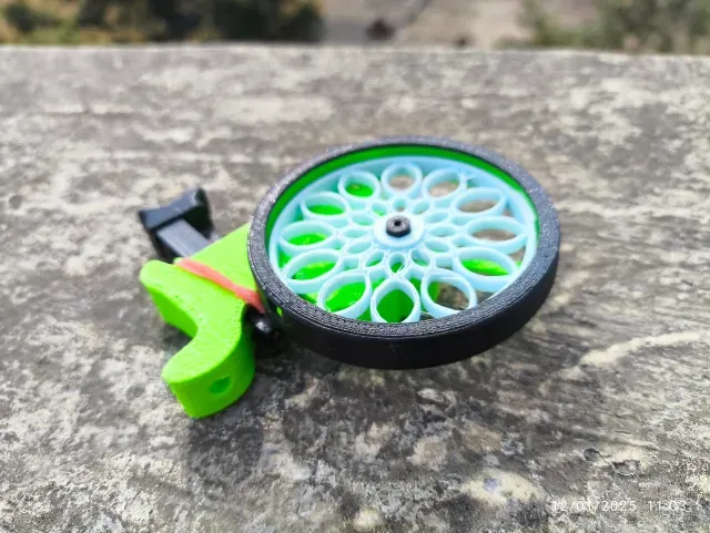 High-Speed Spinning Flywheel Fidget Toy — Фото 3 из 9