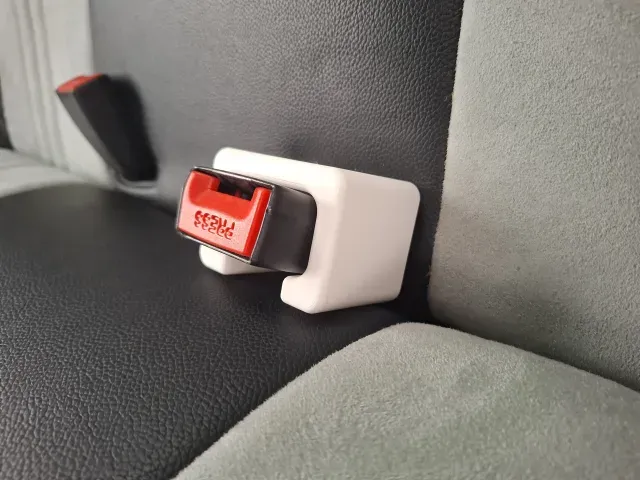 Universal seat belt buckle holder — Фото 4 из 7