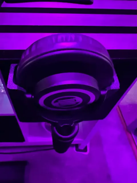 Mono Headphone 'Lollipop' Under Desk Mount — Фото 8 из 9