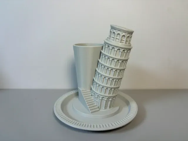 2-in-1 Leaning Tower Pen Holder and Storage Tray — Image 3 of 3