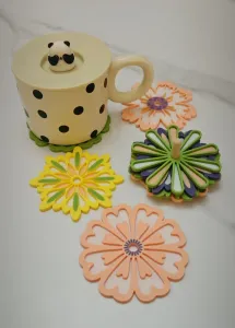 Petal coaster