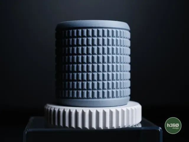 quartz · planter — Image 2 of 9