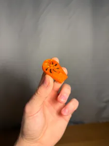 Mini Air Turbine – Blow-Powered Spinner