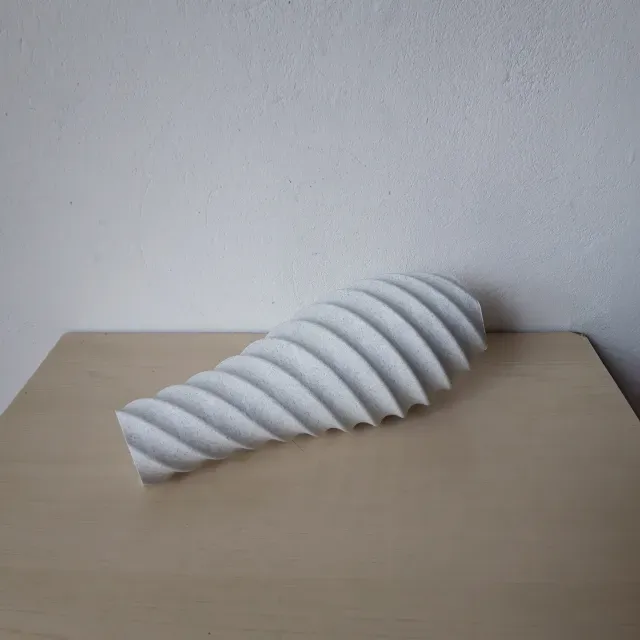 Spiral vase — Image 4 of 5