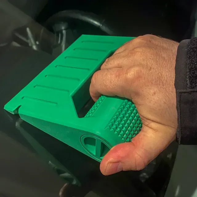 Winter Windshield Wedge Ice & Snow Scraper Tool with Storage — Фото 3 из 9