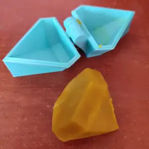 PRINT IN PLACE MOULD FOR A DIAMOND -2 versions- SENSORY PLAY