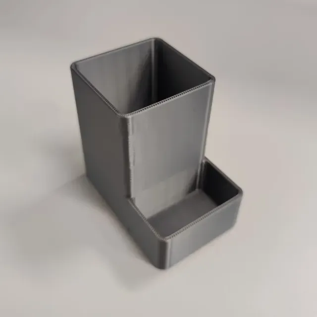 Articulated Robot Desk Organizer — Image 7 of 9