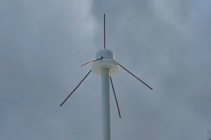 Quarter Wave Ground Plane Antenna Support