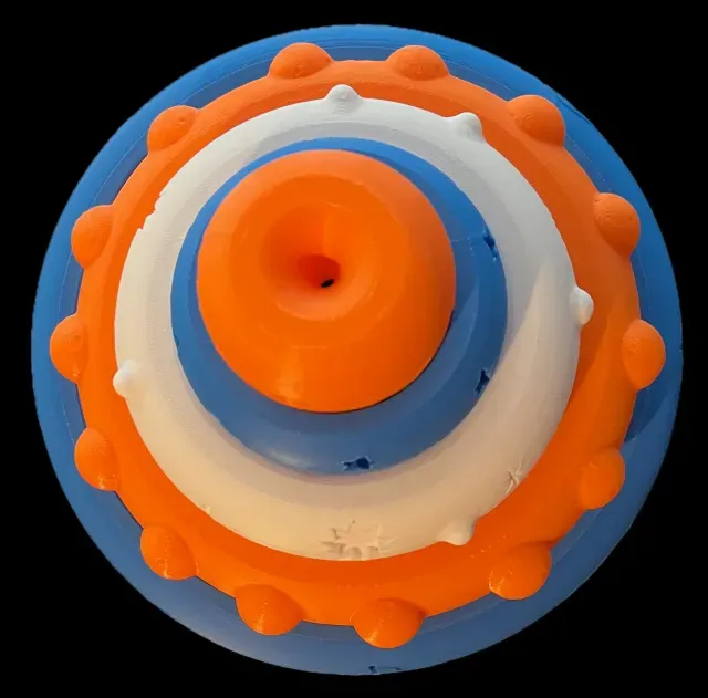 Saturn's (Tower) Rings Toy Puzzle for Kids — Image 6 of 9
