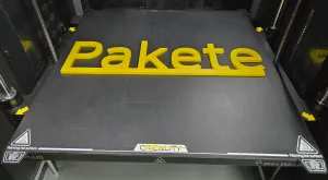 Schriftzug Pakete