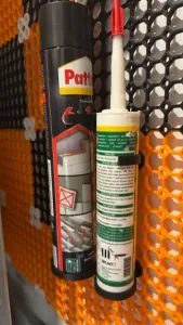 Multiboard Silicon/glue/foam tube holder